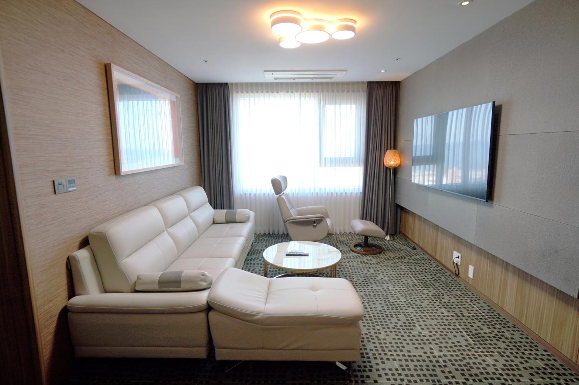 กราเบล โฮเต็ล Hotel เมืองเชจู ภายนอก รูปภาพ